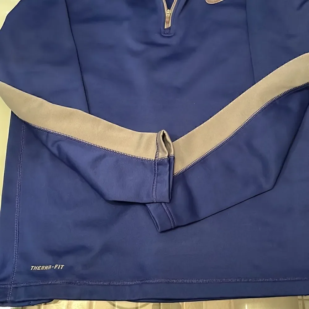 Nike therma-fit sweatshirt medium blue grey embroidered logo upfront